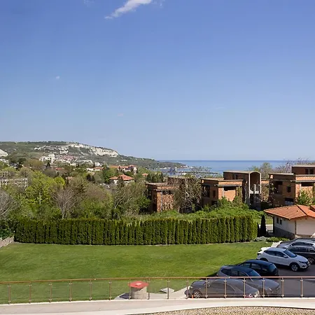 Stunning 2bd Flat With Sea Views & Pool By Flat Mаnager *