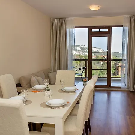 Stunning 2bd Flat With Sea Views & Pool By Flat Mаnager Апартамент